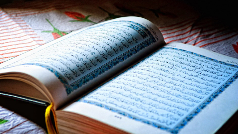 تفنن المبرد في علوم القرآن